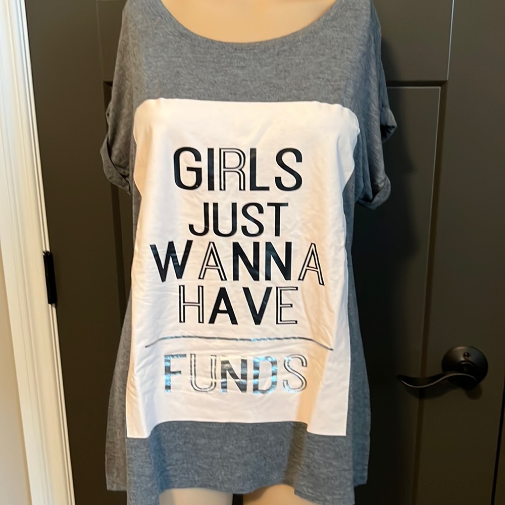 Ladies Long t-shirt.